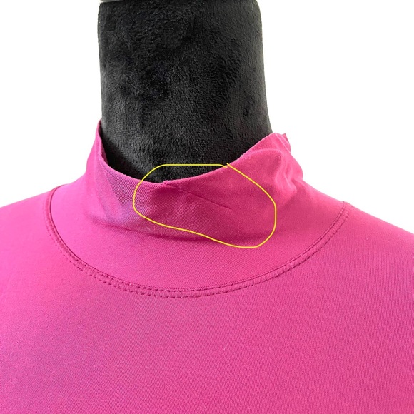 St John Cranberry Red Long Sleeve Mock Turtleneck sz Large with flaws - Picture 14 of 16